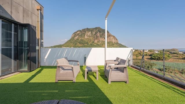 Royal Suite (On request Discount on Bubble Spa 30%)