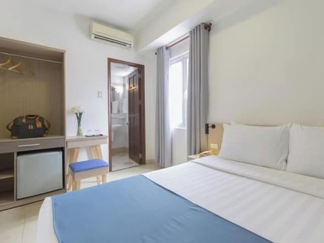 Deluxe Double or Twin Room, City View