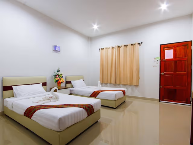 Standard Twin Bed Room