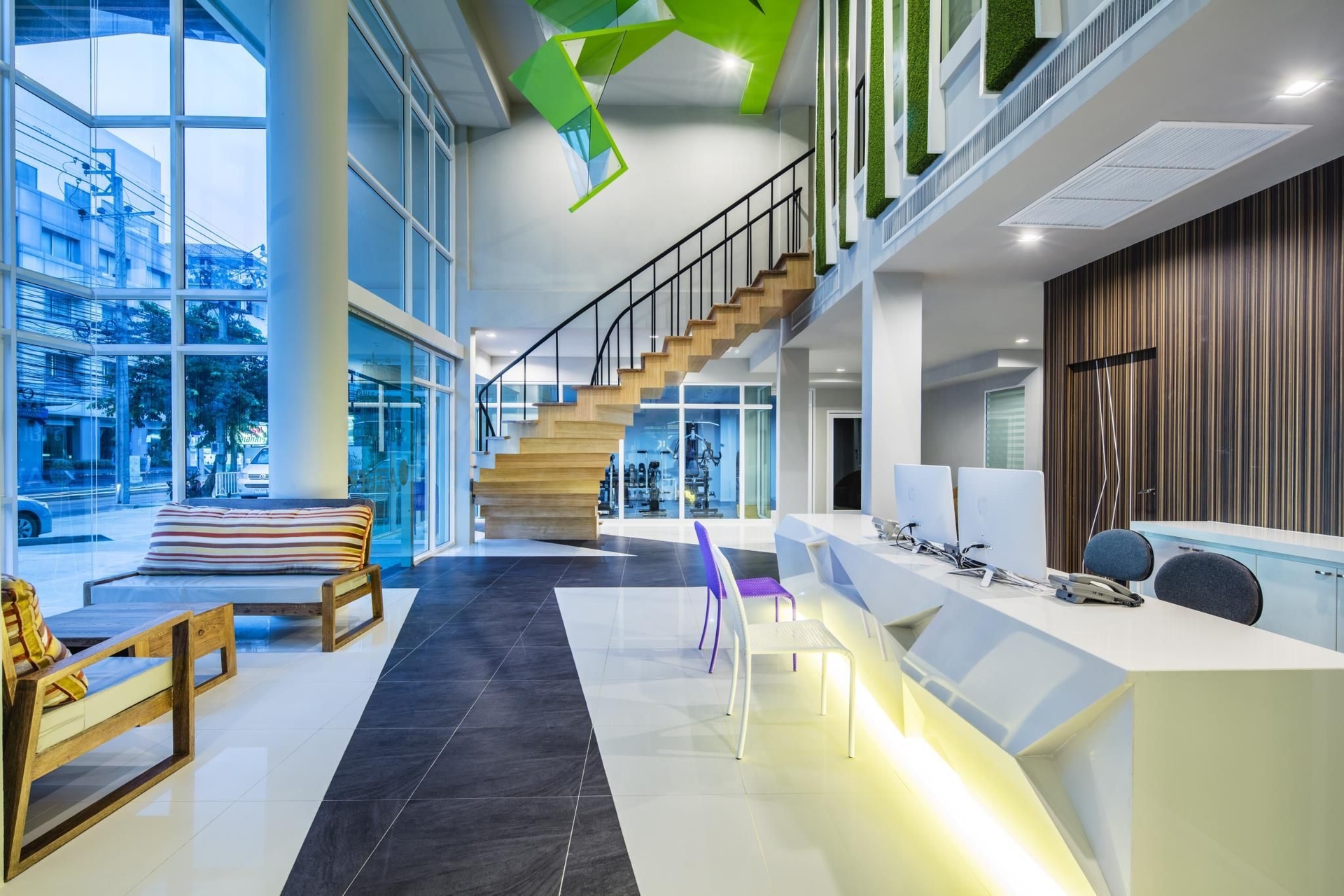 แอททีเรีย สวีท (Atelier Suites)4