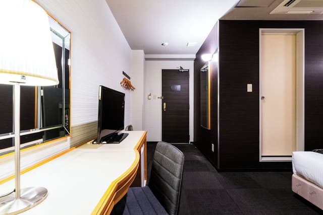Basic Double Room