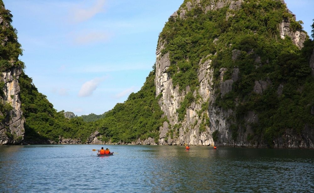 Halong Royal Palace Cruise4