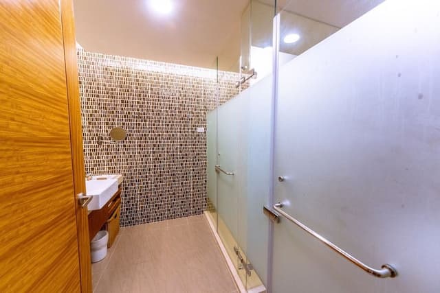 Deluxe Cityview Double Twin B