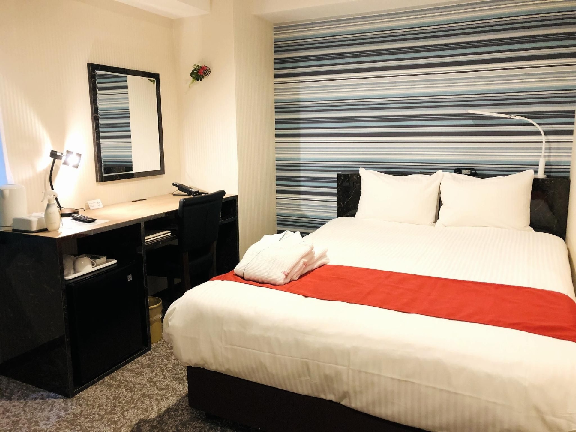 โฮเต็ล โบเกนไวลี อเกโบโบบาชิ (Hotel Bougainvillea Akebonobashi)2