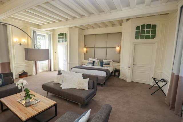 Junior Room