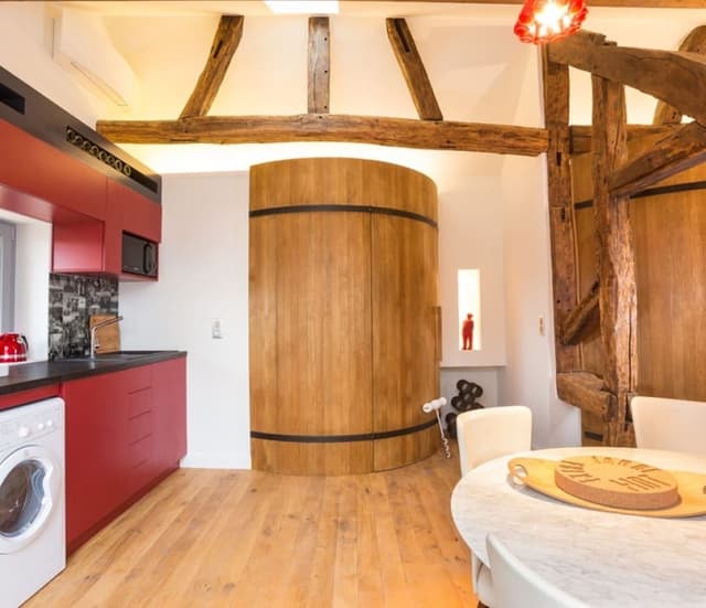 Deluxe Apartment, City View