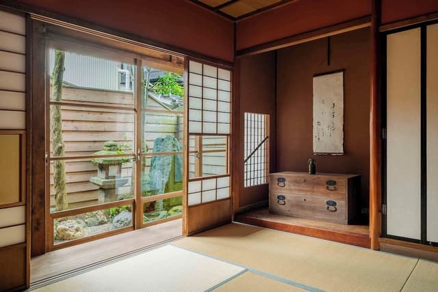Traditional House, 3 Bedrooms, Kitchen, Garden View