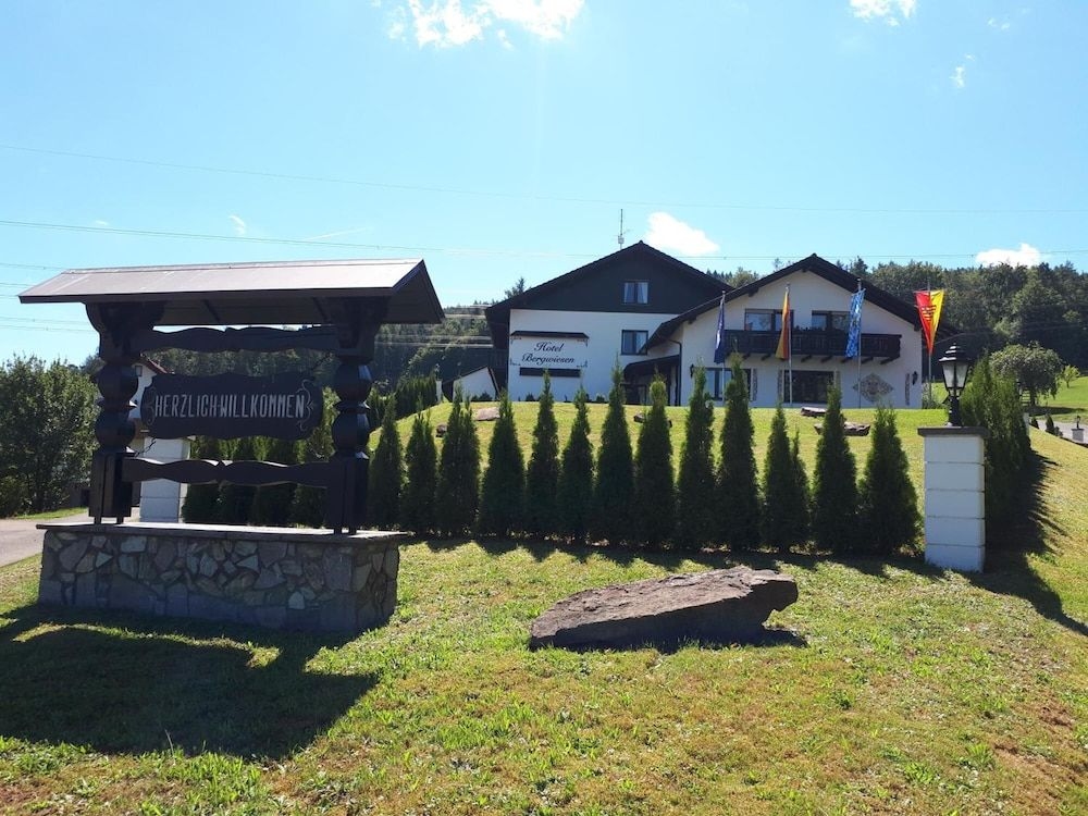 Spessarttor and Bergwiesen2