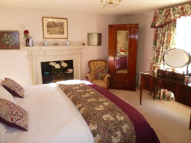King Bed Deluxe Room