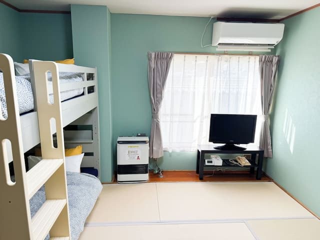 Economy Quadruple Room