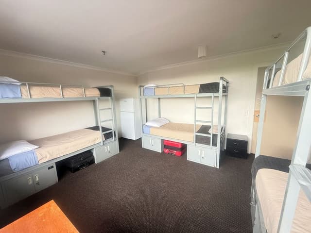 Basic Shared Dormitory, Mixed Dorm
