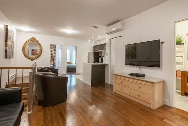 Family Duplex, Multiple Bedrooms