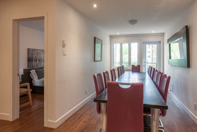 Family Duplex, Multiple Bedrooms