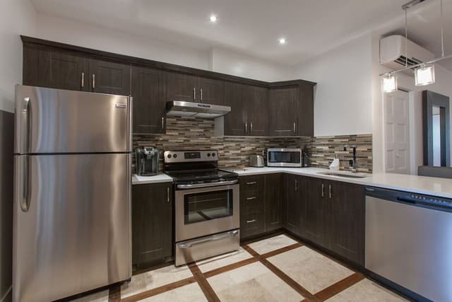 Family Duplex, Multiple Bedrooms