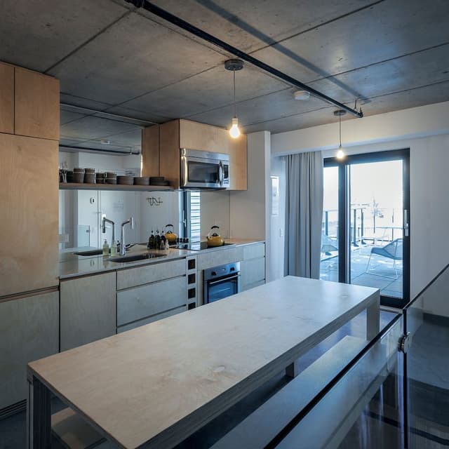 Superior Suite, 1 King Bed, Balcony