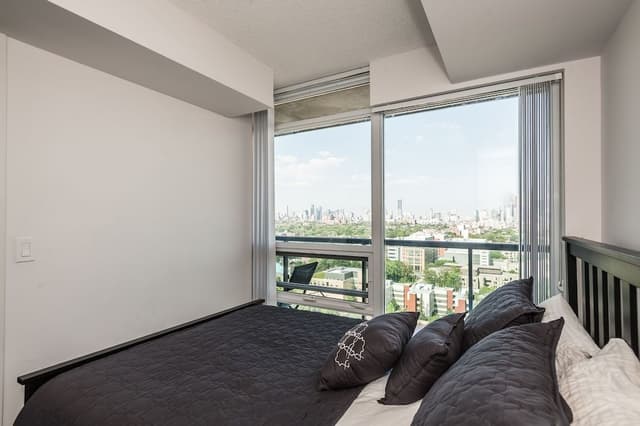 Condo, 2 Bedrooms, Accessible, City View