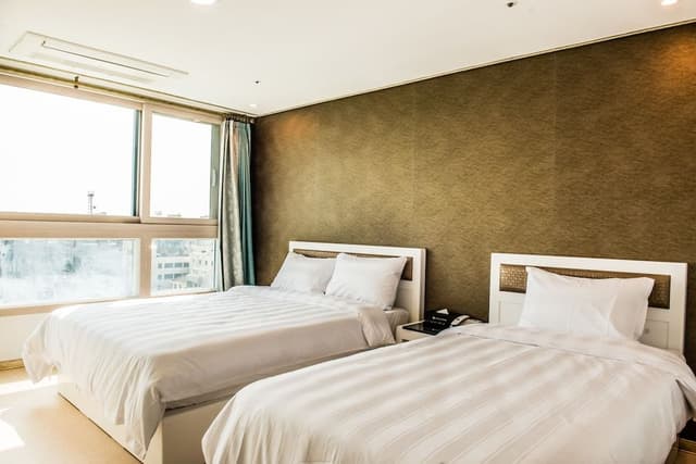 Deluxe Twin Room