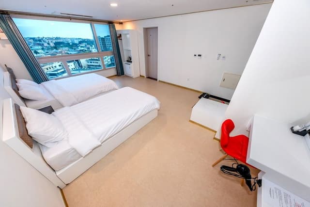 Junior Suite (Twin)