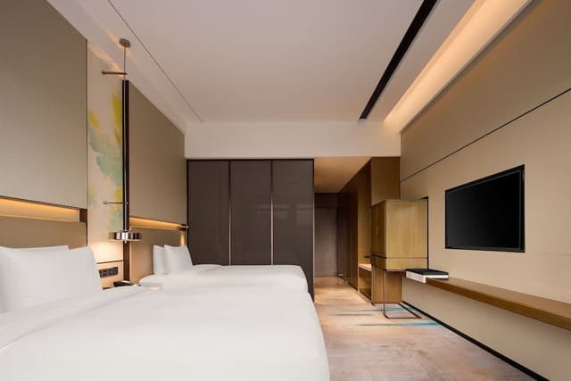Room, 2 Double Beds, City View
