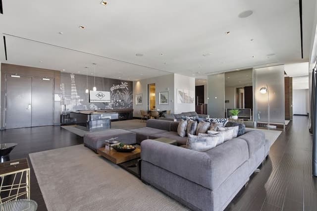 Skyline Penthouse | VIP Strip View Jacuzzi on Balcony!