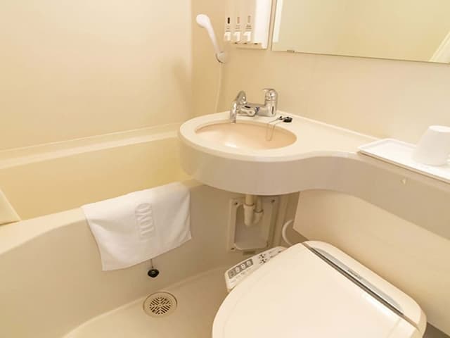 Standard Single Room, Smoking