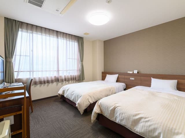 Western Room With Shared Washroom- Twin