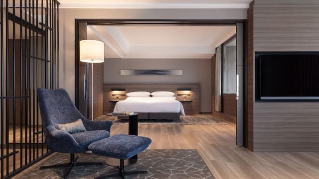 Junior Suite, 1 Twin Bed, Garden View