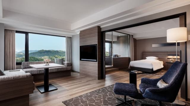 Junior Suite, 1 Twin Bed, Garden View