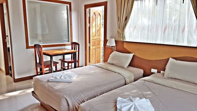 Deluxe Twin Room, 2 Twin Beds, Kitchenette
