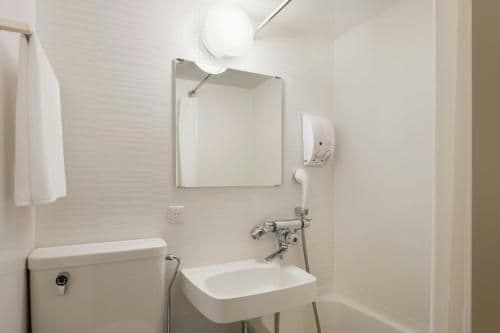Single Room - Non-Smoking
