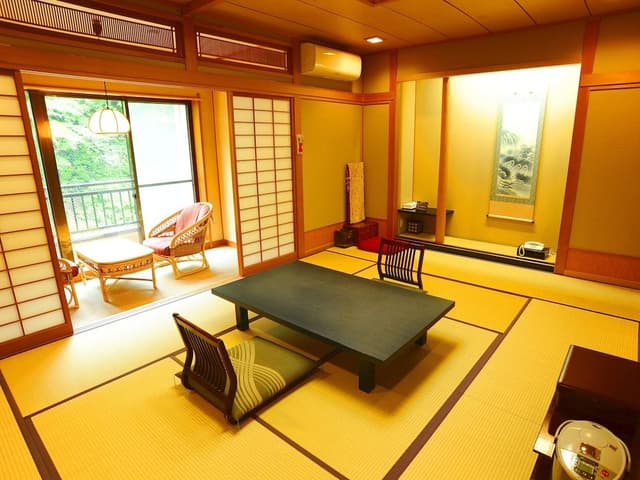 Japanese Style Family Room, River View
