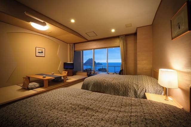 Basic Twin Room