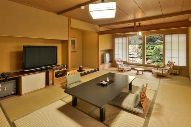 Japanese Style Room with 10 Tatami Mats (Room Only or Breakfast Included)