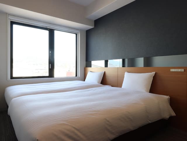Twin Room - Non-Smoking