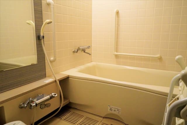 Universal Twin Room