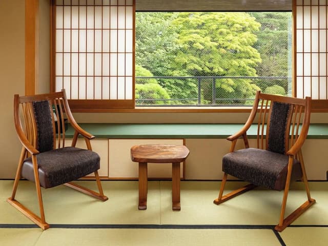 Traditional Room, Non Smoking, Garden View (with toilet/sink/bath, east building)