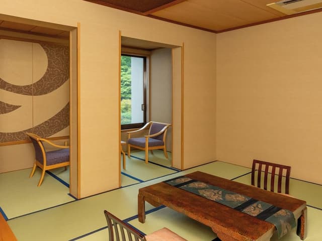 Traditional Triple Room, Non Smoking (private toilet, shared bath)