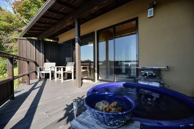 Ushio Guestroom with Open-Air Bath