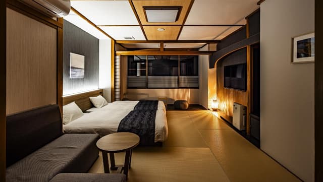Modern Japanese Style Room with Twin Bed