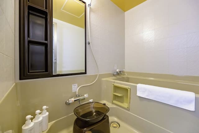 Deluxe Room, Non Smoking (2 Beds + 2 Futon)
