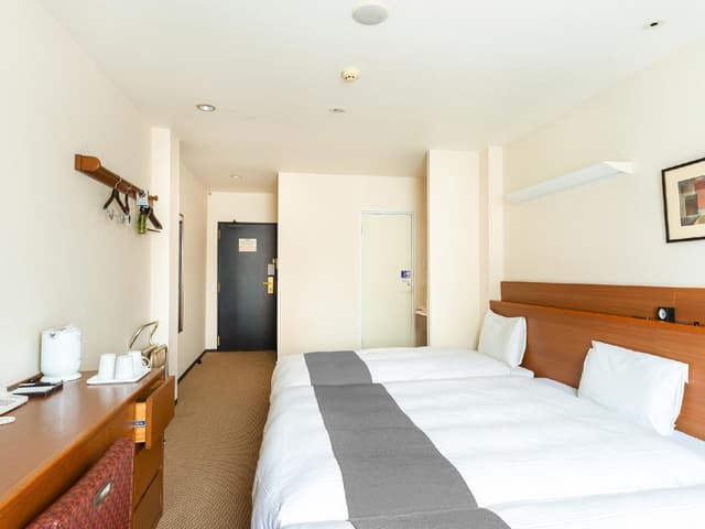 Twin Room with Extra Bed - Smoking
