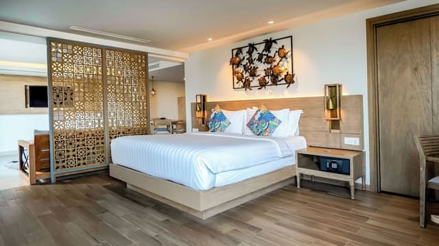One Bedroom Balcony Suite