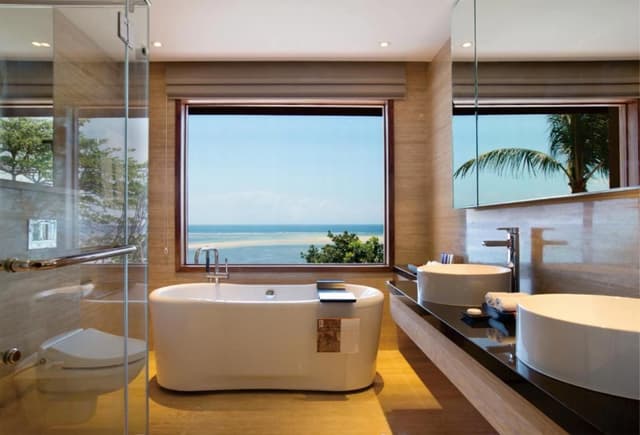Oceanfront Suite
