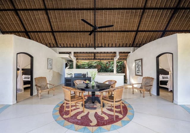 5 Bedroom Pool Villa (Interconnecting of 1 unit 3 Bedroom Villa and 1 unit of 2 Bedroom Villa)