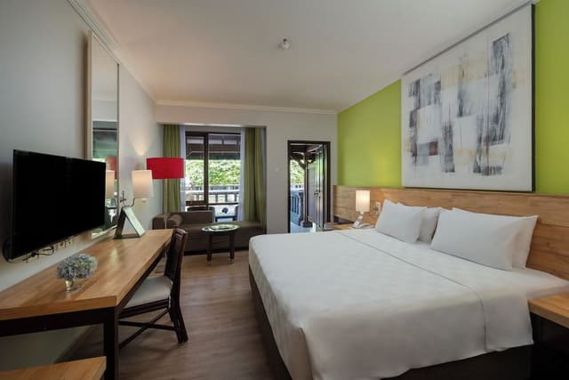 Premier Room, Balcony (No Children)