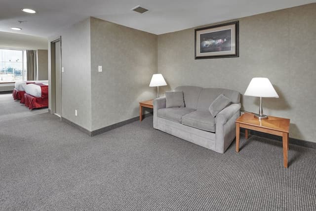 Family Suite, Multiple Beds, Refrigerator & Microwave, Tower