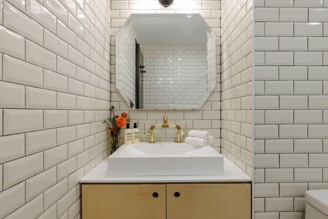Room, 1 King Bed, Corner