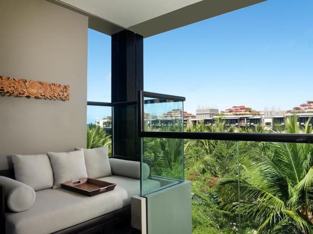 Deluxe Room, 1 Bedroom, Balcony, Garden View (Ocean Court)