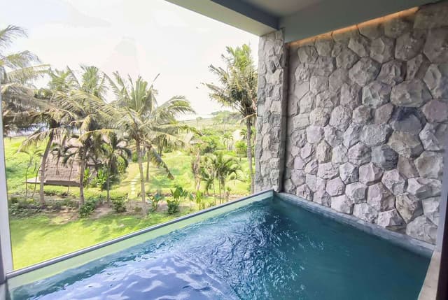 Studio Suite, 1 King Bed, Garden View