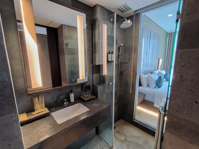 Superior Room, 1 King Bed